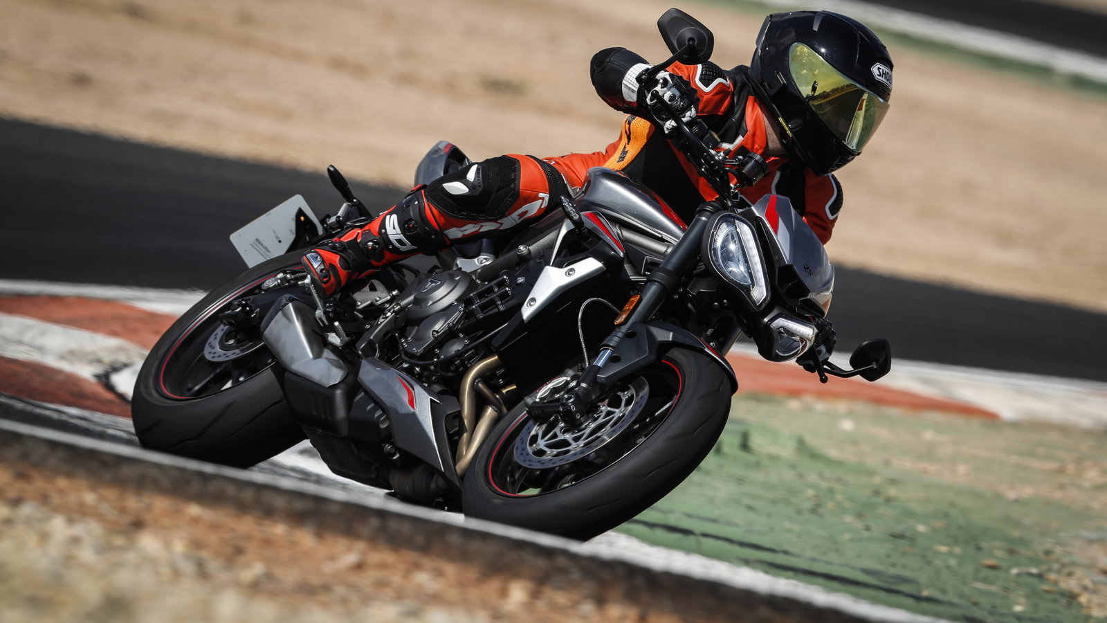 Triumph Street Triple RS (2020) Visordown review